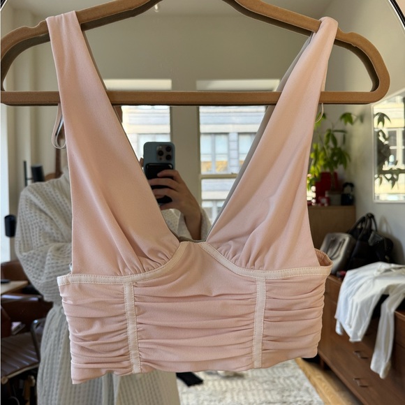 Bec & Bridge light pink crop top - Picture 2 of 4